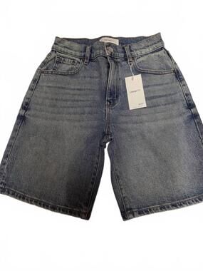 NEW LEVEL99 women's jean short in blue stone wash
